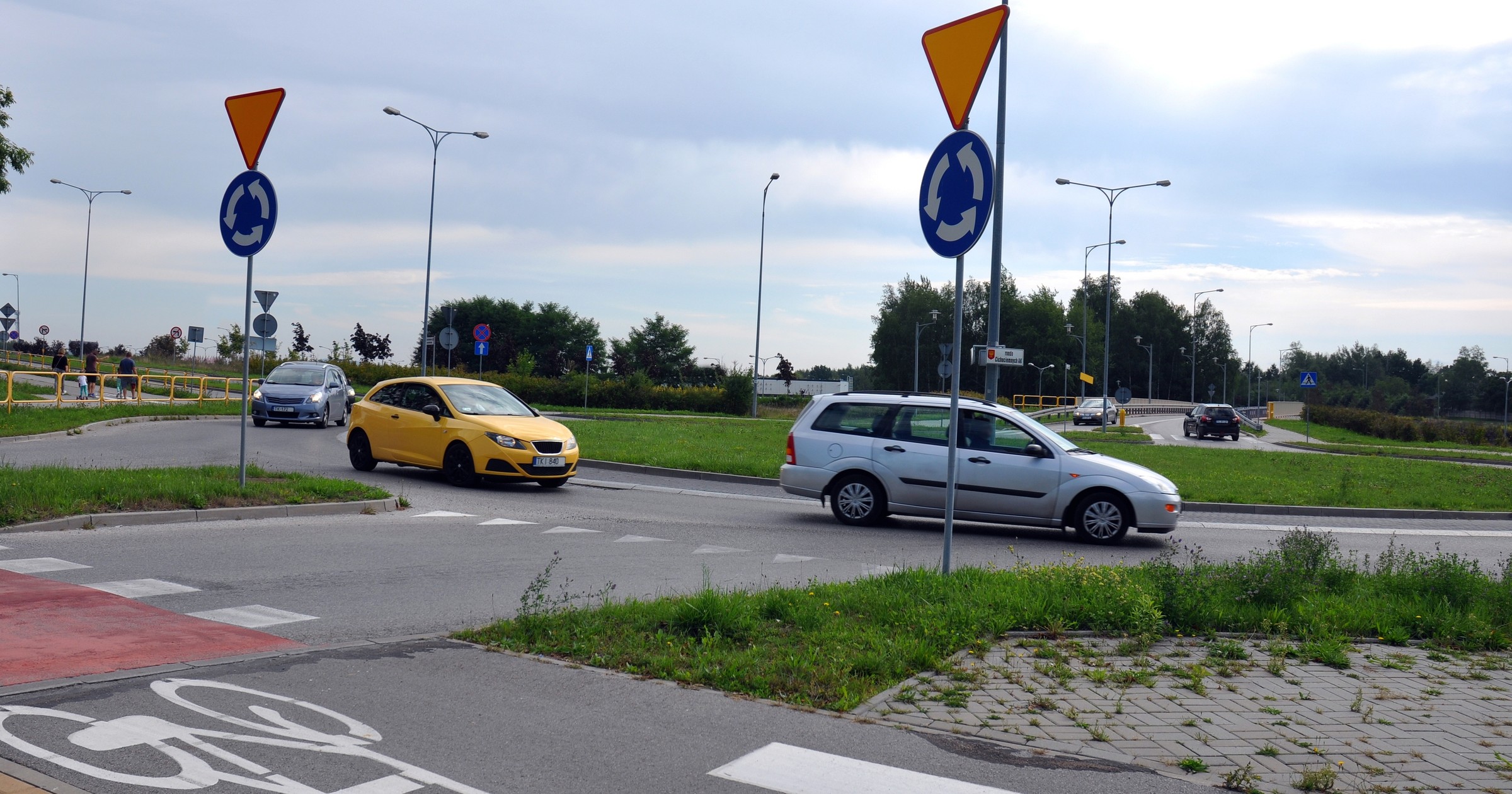Rondo pasy przejście dla pieszych