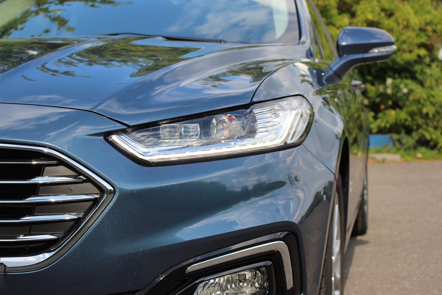 Ford Mondeo Hybrid kombi