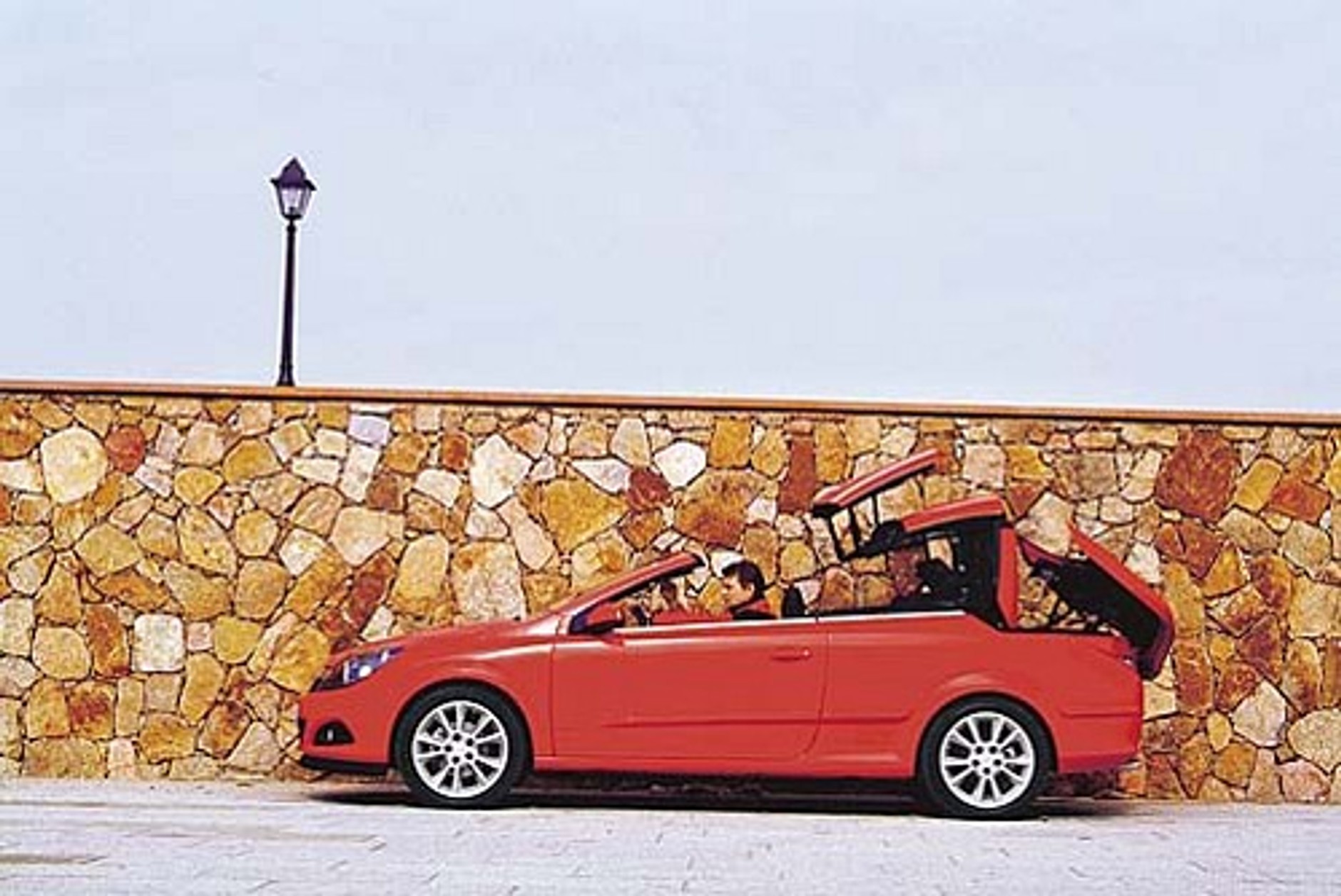 Opel Astra TwinTop - Dobrze się składa...