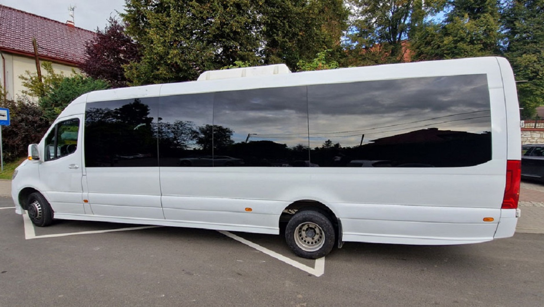 Nowy autobus szkolny, a już niespełniający wymagań