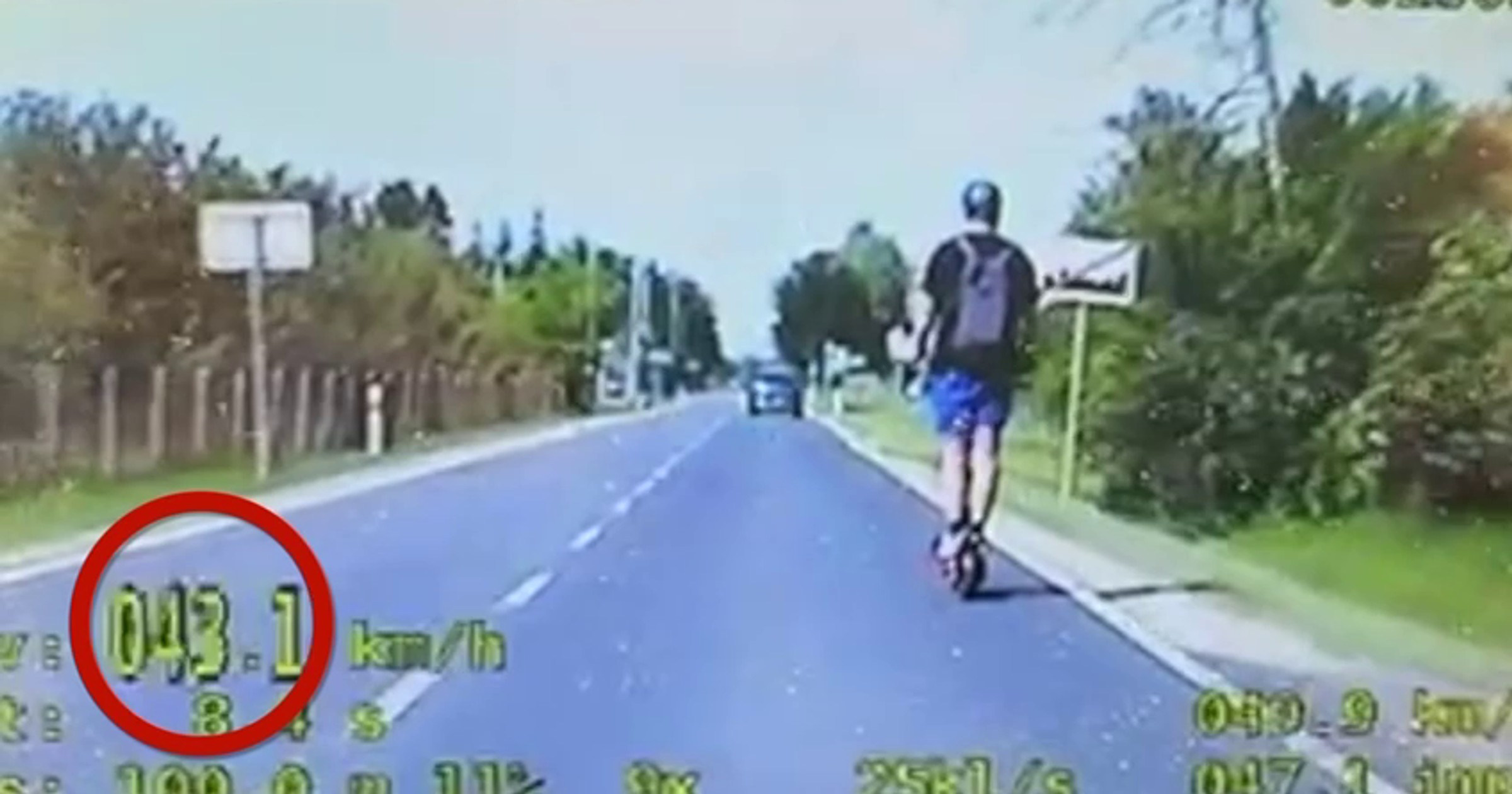 Jechał hulajnogą ponad 40 km na godz.