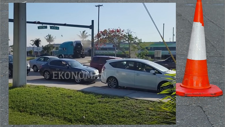 Zderzenie pociągu z TIR-em