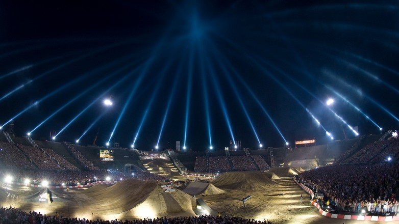 Gdzie odbędą się zawody Red Bull X-Fighters 2011?
