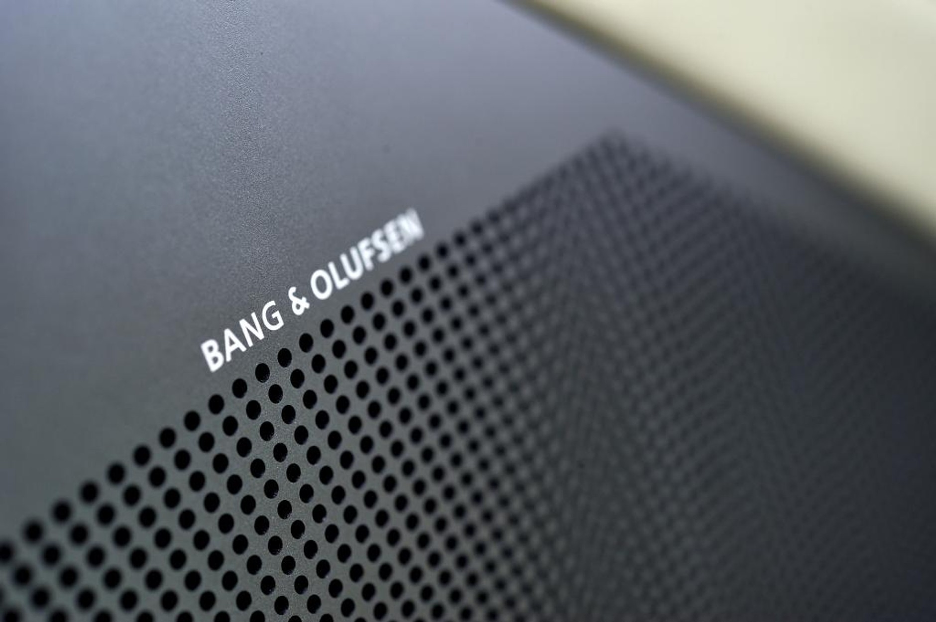 Jak jeździ Aston Martin Vanquish?