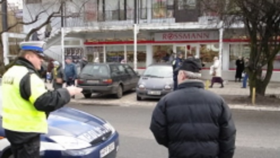 Policja: stracił samochód i dwa prawa jazdy