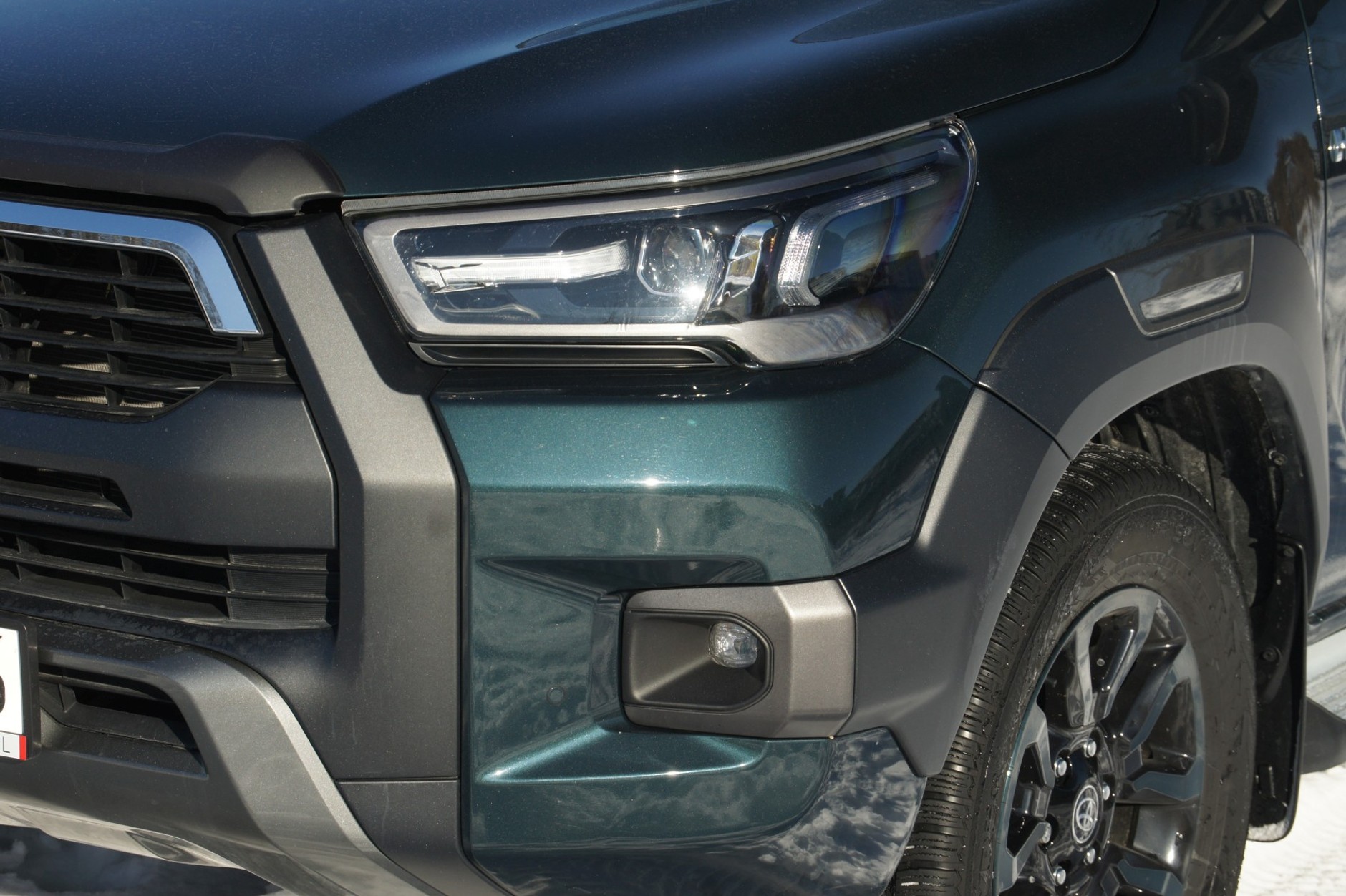 Toyota Hilux 2.8 D-4D MHEV Invincible