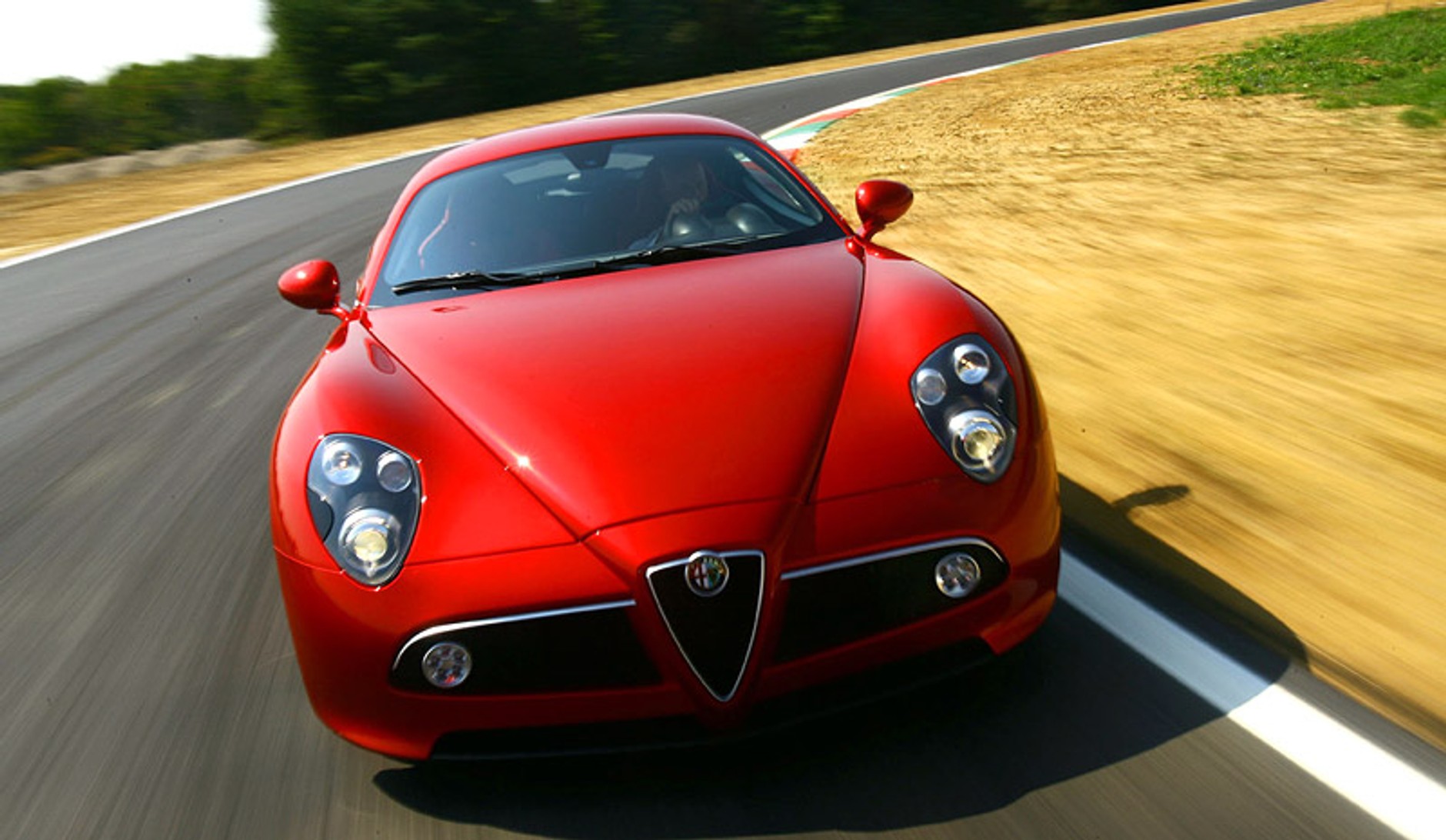 Alfa Romeo 8C Competizione GTA – premiera w czerwcu 2010