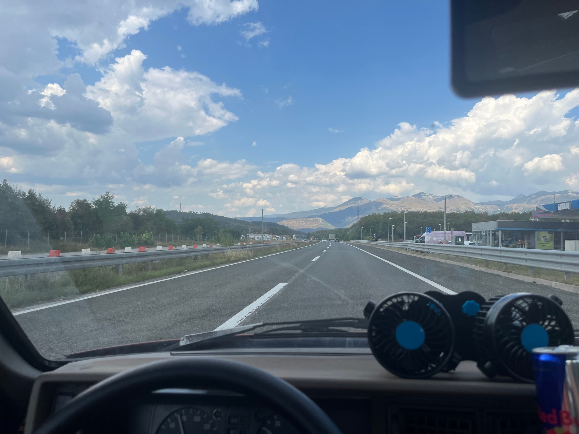 Piękne widoki na chorwackiej trasie