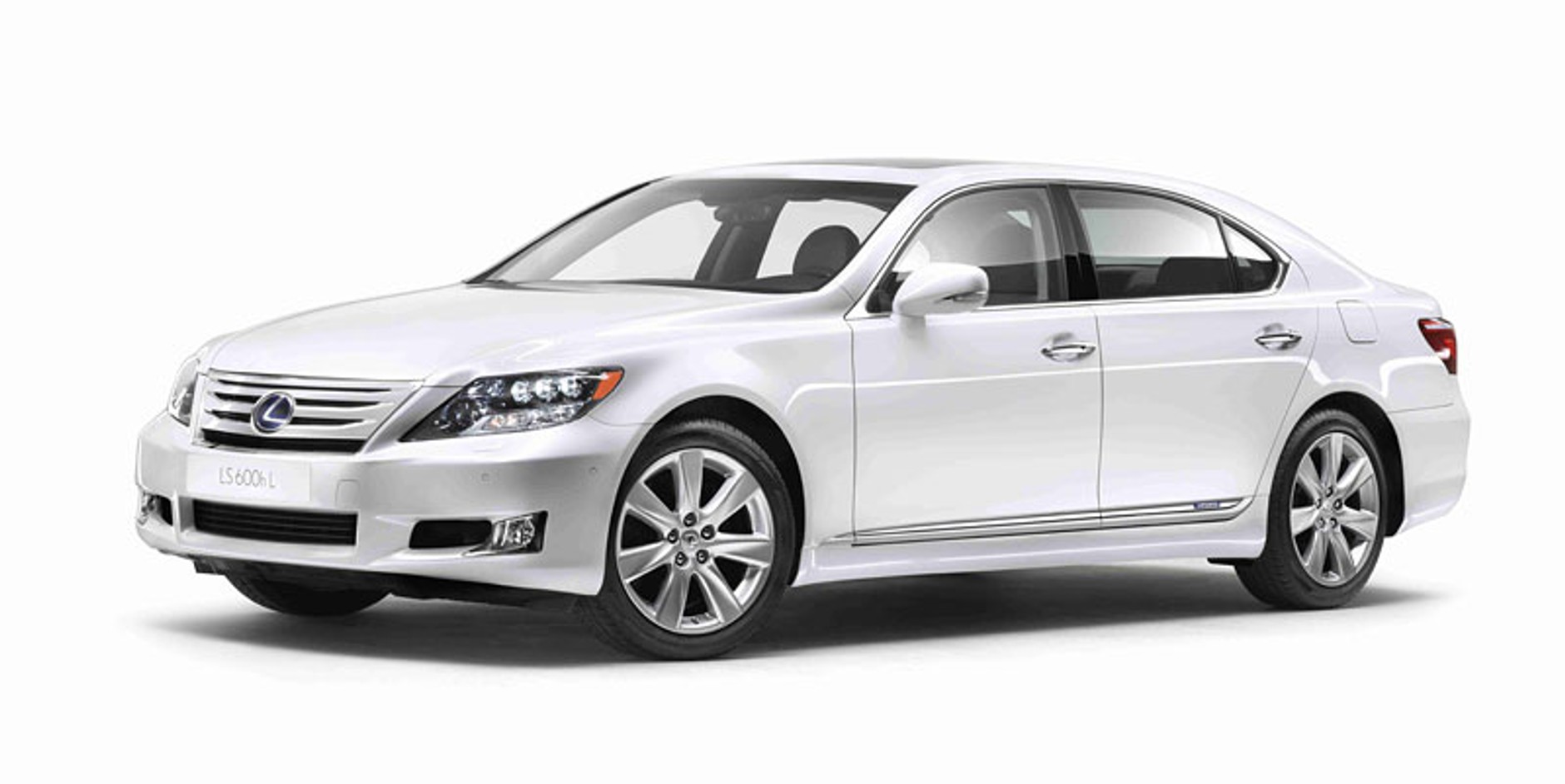 Lexus: Modernizace řad GS a LS, samosvorný diferenciál pro IS F