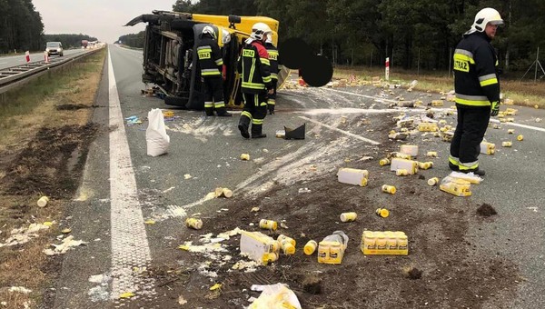 Autostrada A4 zablokowana przez... majonez. Kierowcy mogliby zrobić sałatkę