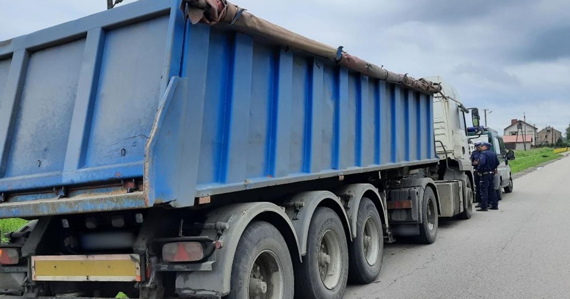 TIR z kruszywem, kontrola ITD