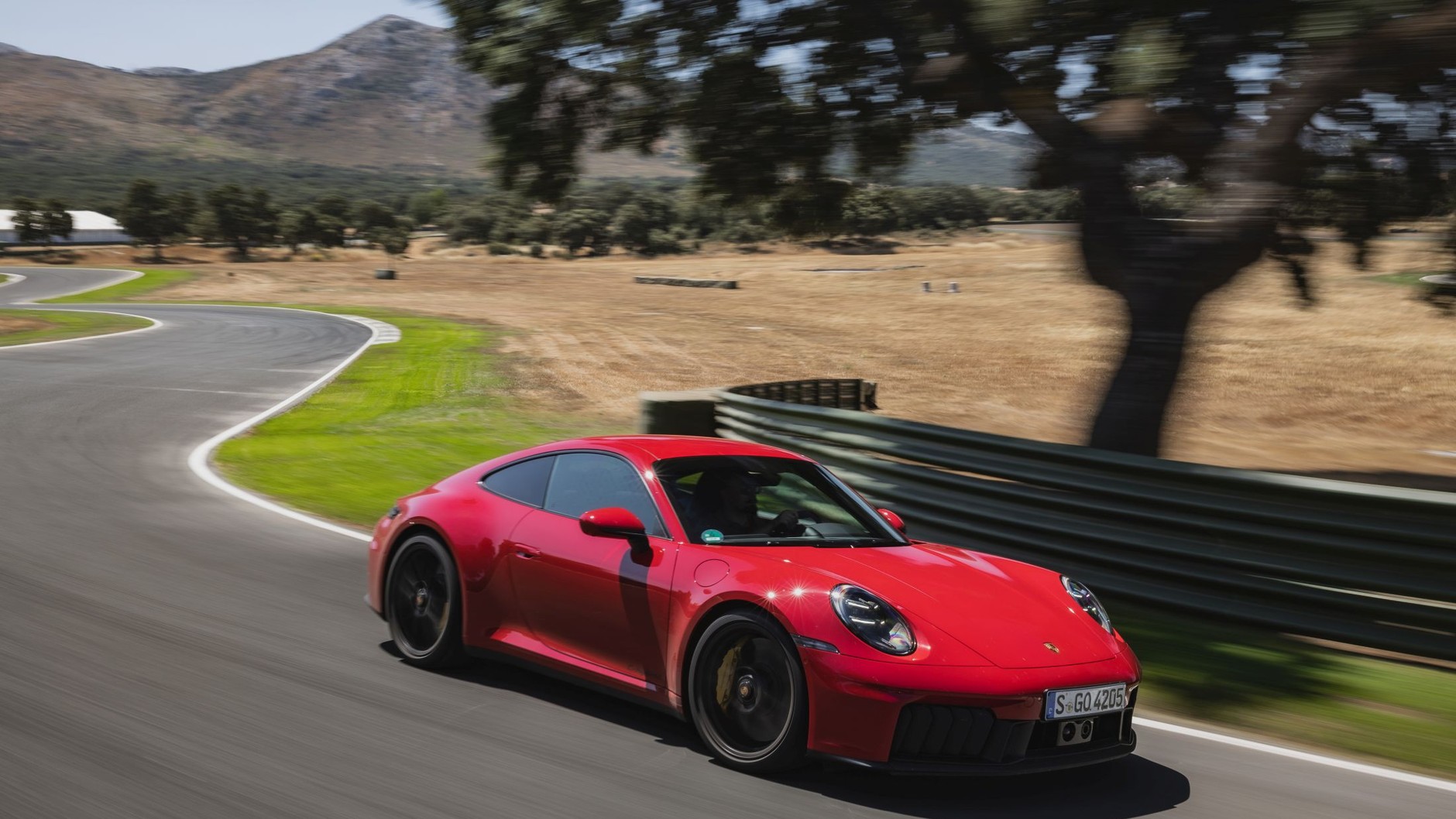 Porsche 911 Carrera 4 GTS