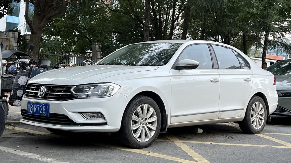 VW Bora