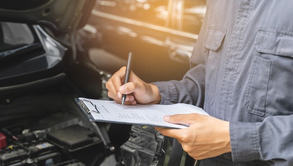 Najgorsze silniki ostatnich lat. Omijaj je szerokim łukiem. Sprawdziliśmy popularne marki