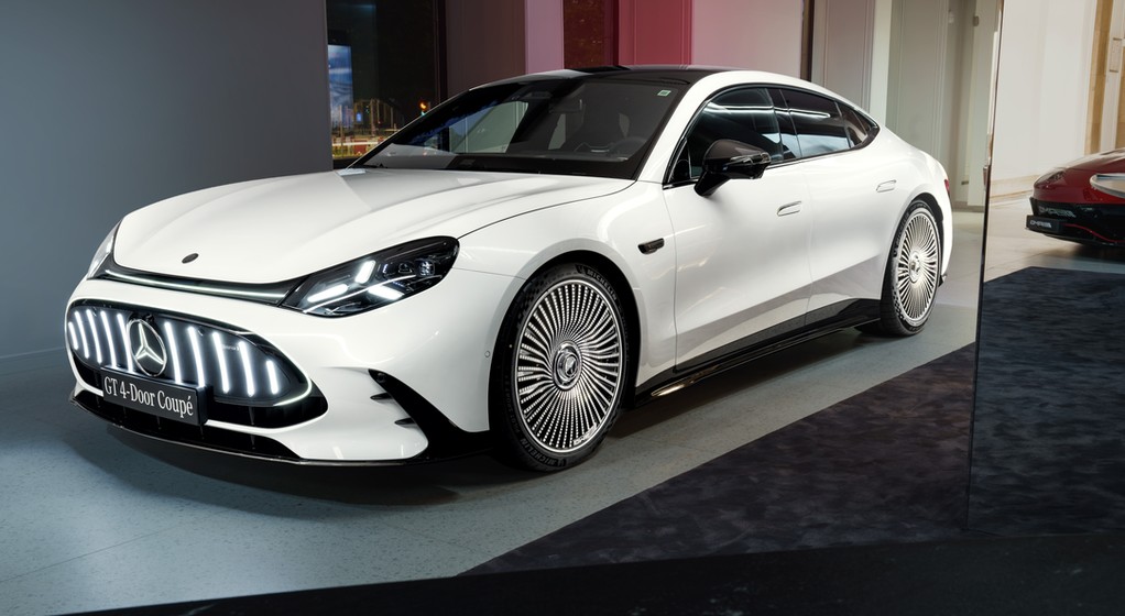 Marcedes GT 4-drzwiowe Coupé 