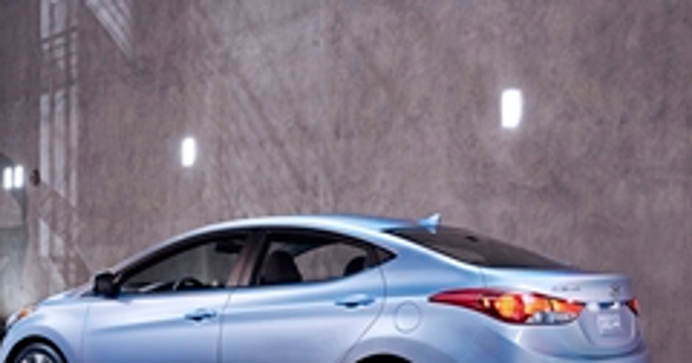 Hyundai Elantra jest piękny, tylko i aż