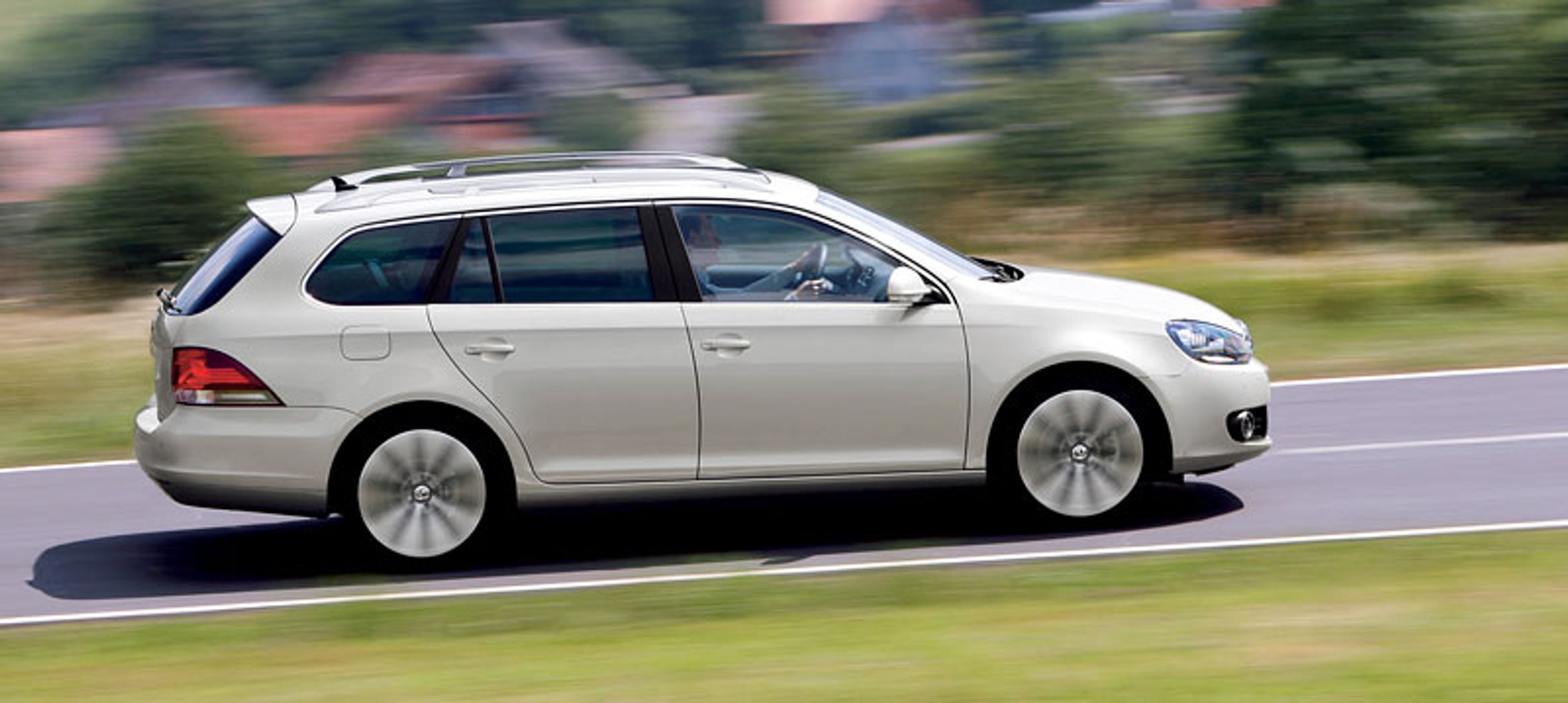 Volkswagen Golf Variant: dane techniczne, nowe zdjęcia