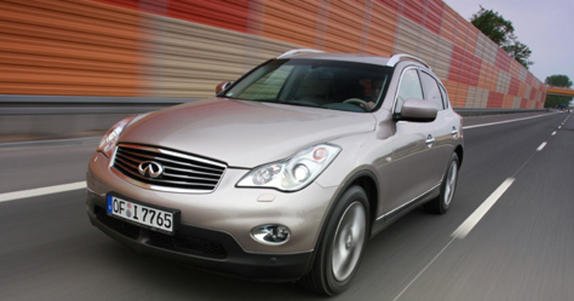 Infiniti EX37 GT: Nowe oblicze luksusu