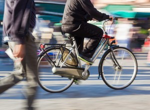 Obowiązkowe wyposażenie roweru w 2025 r. Sprawdź tę listę przed początkiem sezonu