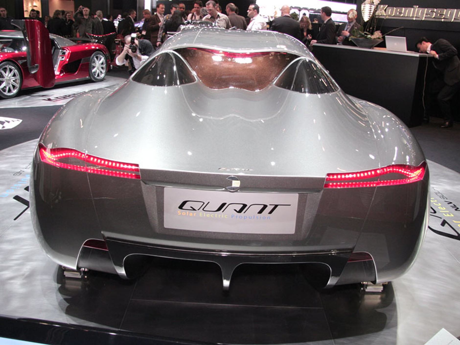 Genewa 2009: Koenigsegg Quant – 512 elektrycznych koni