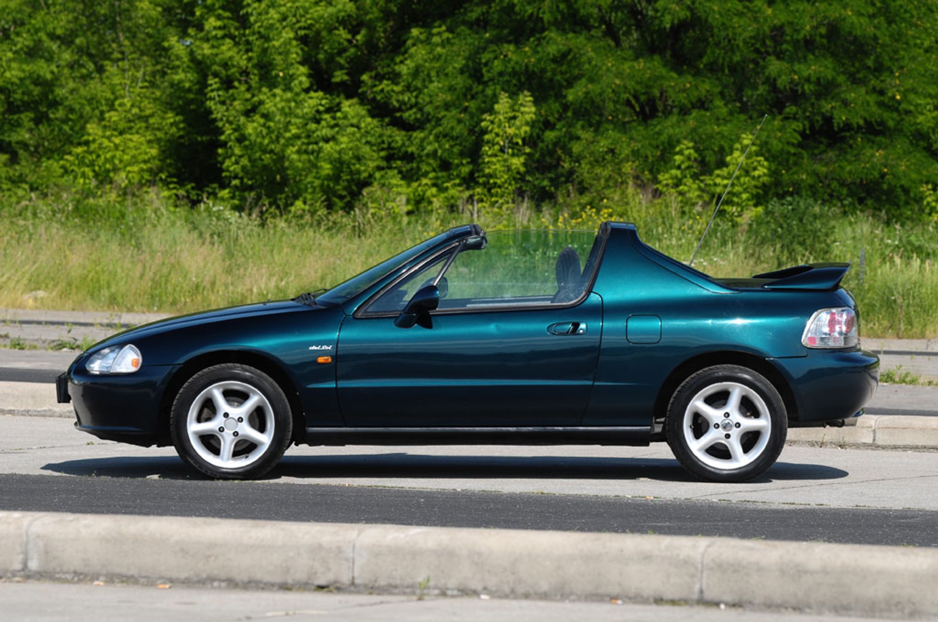 Honda CRX Del Sol: Słoneczny sportowiec