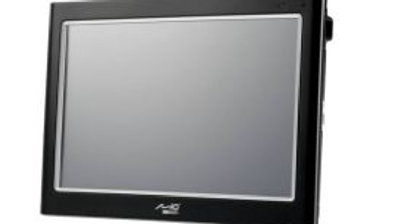 Mio C725: multimedia i nawigacja na 7-calowym ekranie