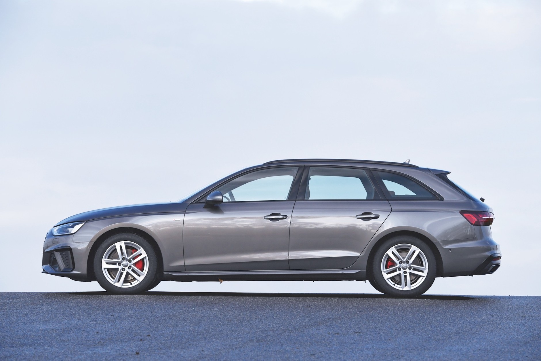 BMW serii 3 Touring kontra Audi A4 Avant