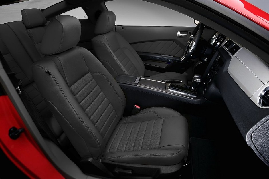 Ford Mustang GT - Oficjalne zdjęcia 400-konnego muscle cara