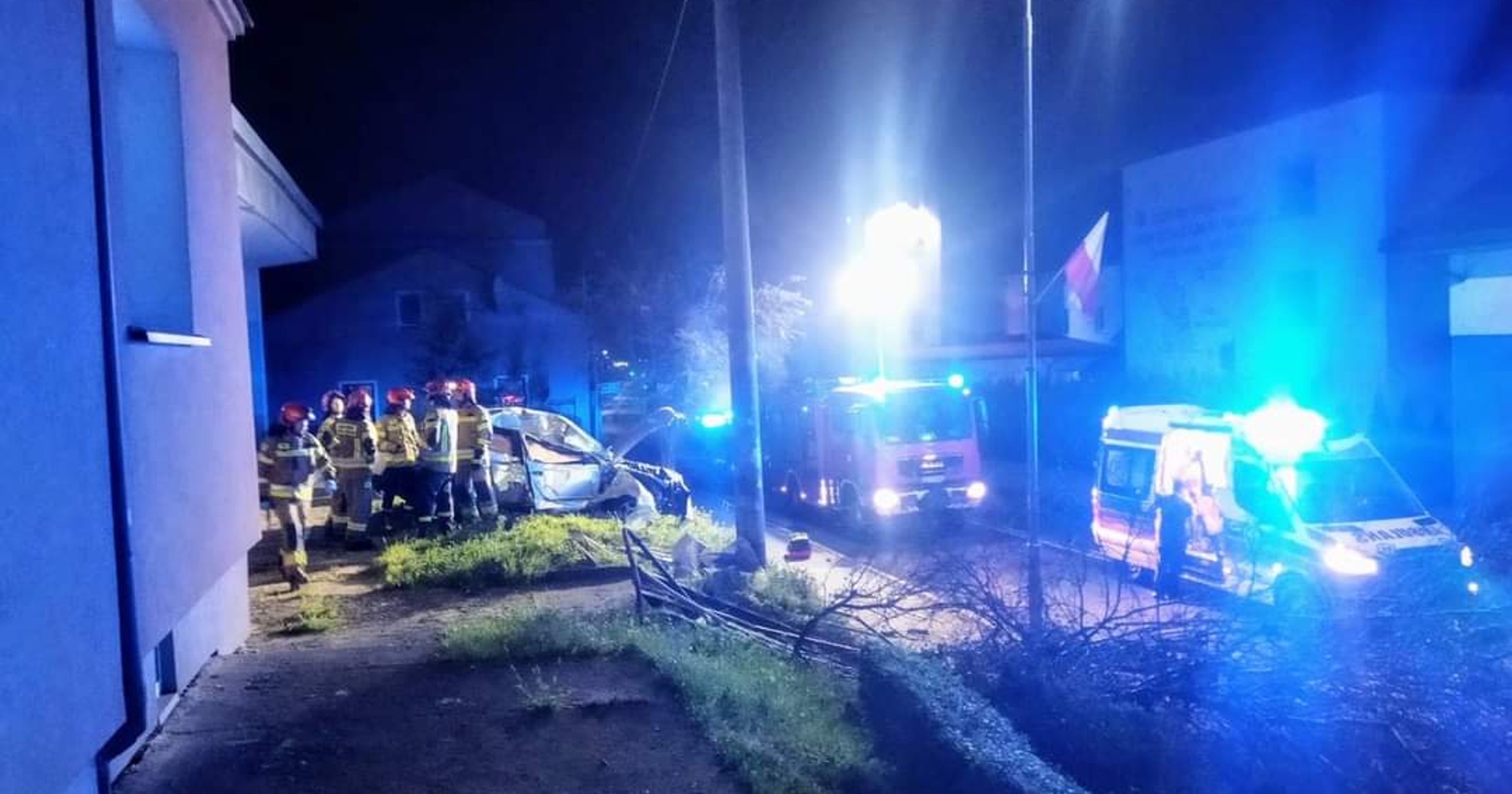 Policjant usłyszał huk. Natychmiast ruszył na pomoc