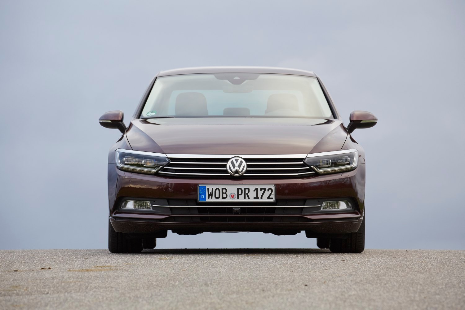 Benzynowe sedany - Audi A4, BMW 318i, Mercedes C 180 i VW Passat - dane techniczne, wymiary, spalanie