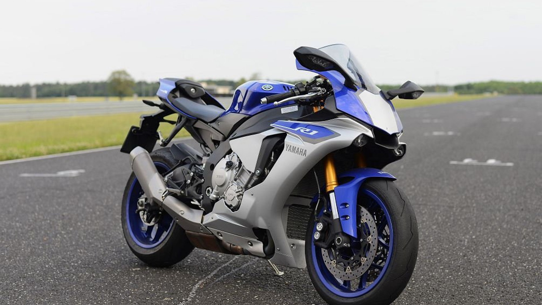 Yamaha YZF-R1