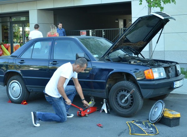 Czy naprawdę znasz się na samochodach? Odpowiedz na 15 pytań