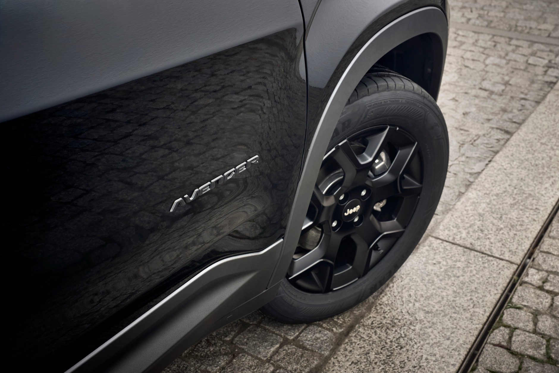 Jeep Avenger Black Edition