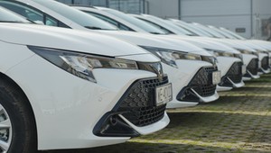 Nie tylko Toyoty i Skody. Sprawdziłem, jakie auta kupują polskie firmy