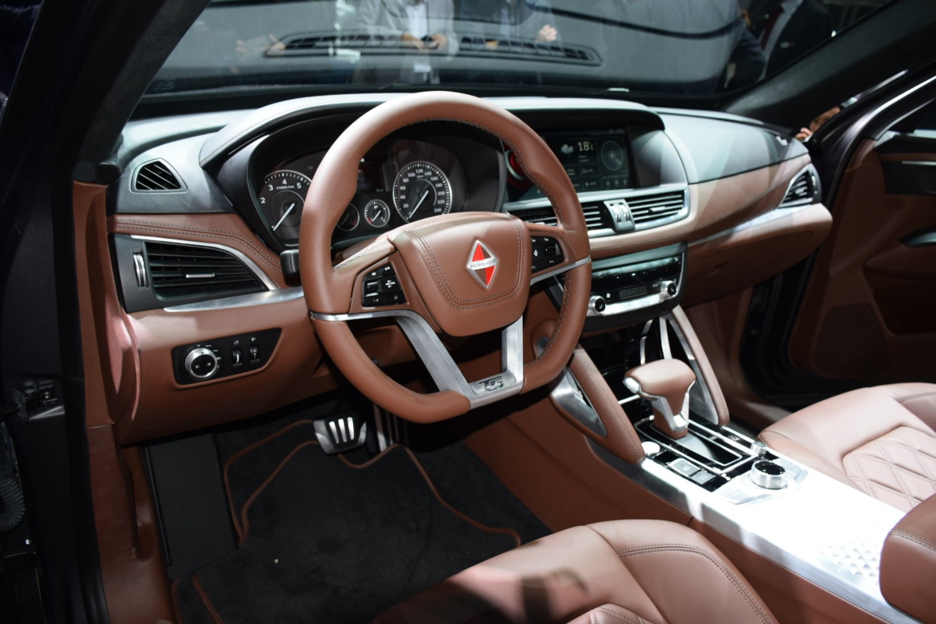 Borgward BX7 (Frankfurt 2015)