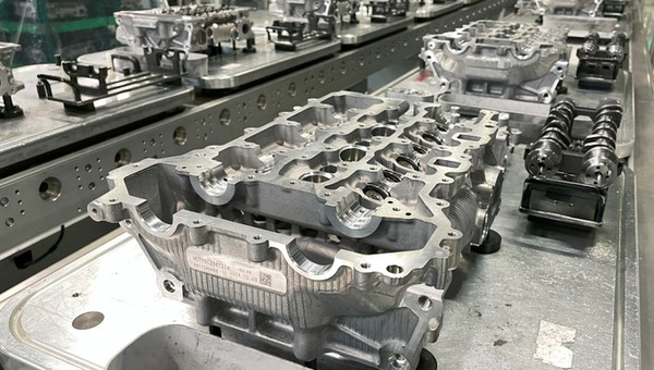 Przestoje i masowe zwolnienia w europejskich fabrykach motoryzacyjnych. Problem także dla Polski