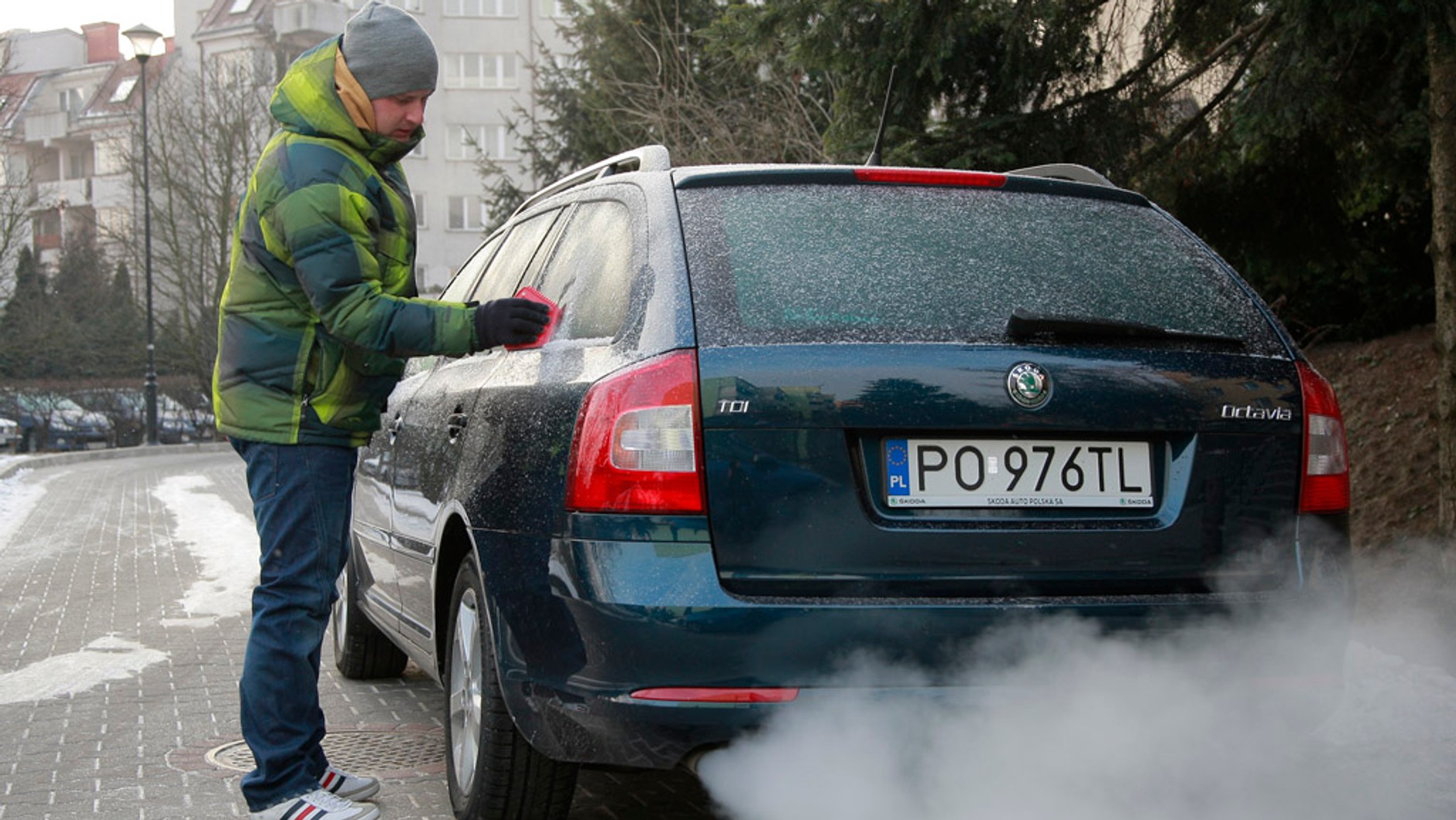 Jak jeździć zimą. Skuteczne porady na mroźne dni
