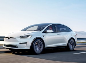 Tesla Model X Plaid to elektryk inny niż wszystkie