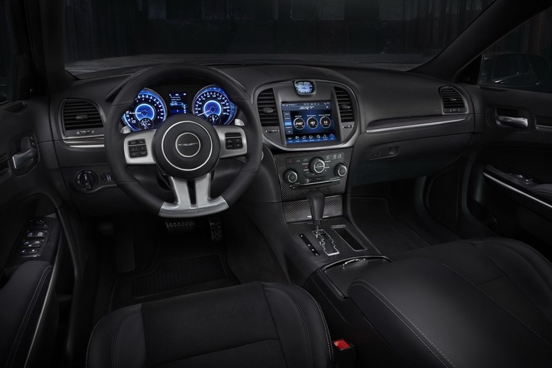Chrysler 300C SRT8