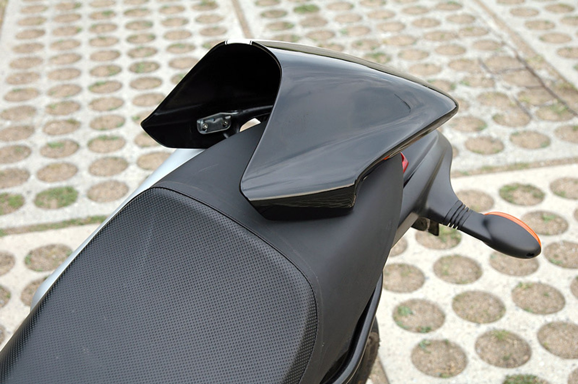 Ducati Monster S2R 1000: stary znajomy (test)