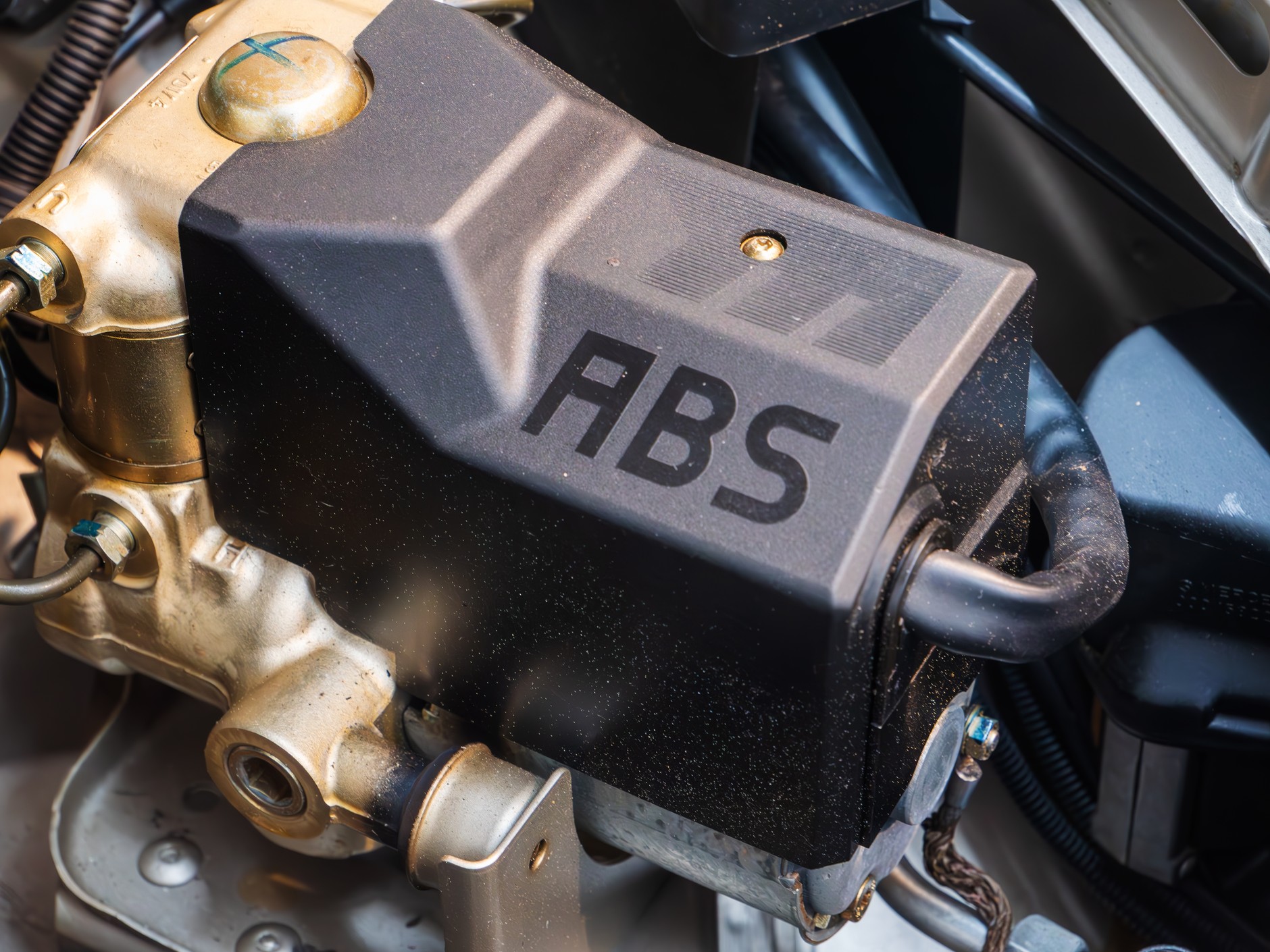 System ABS poprawia nasze bezpieczeństwo na drodze