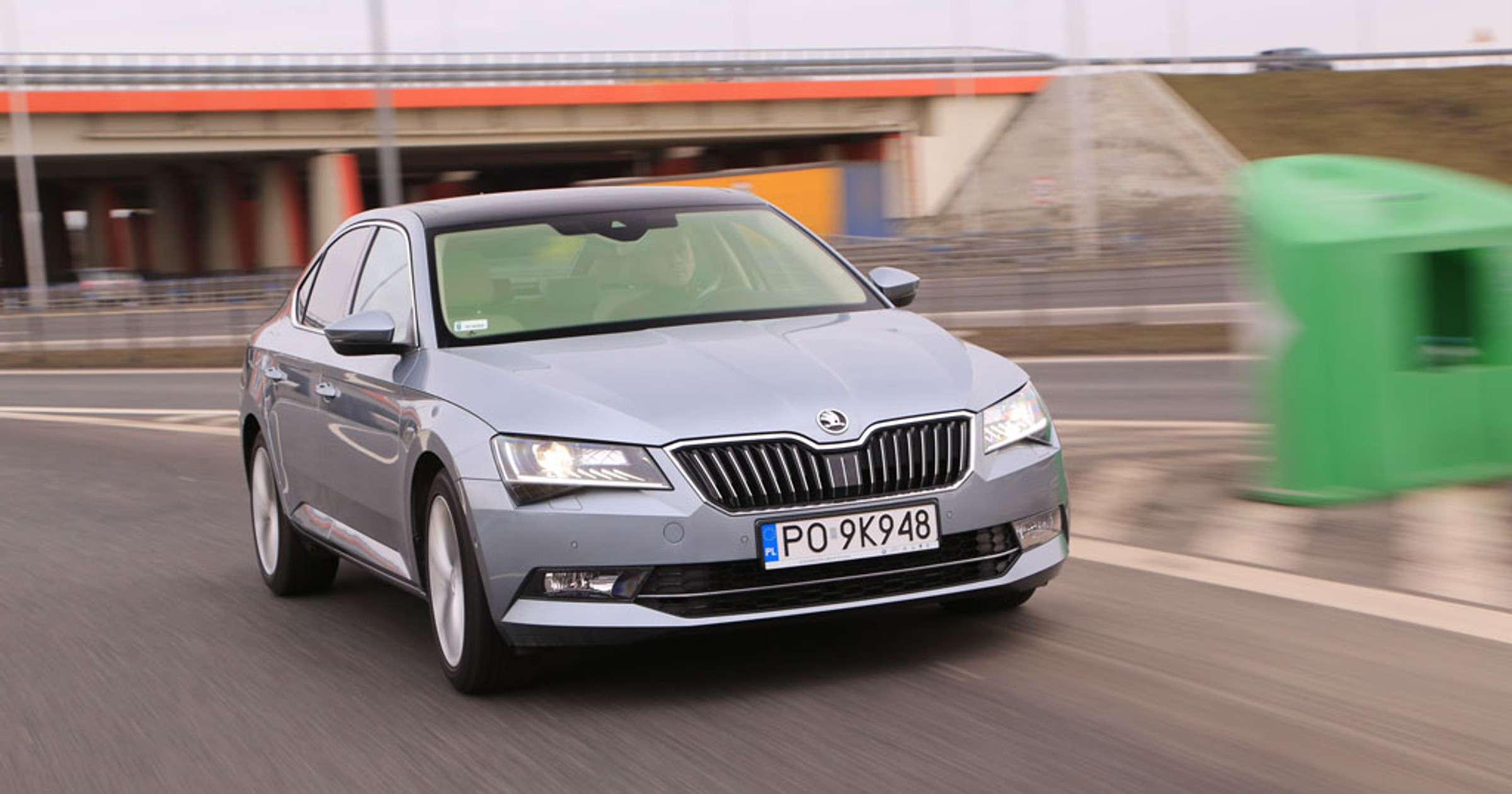 Skoda Superb 1.4 TSI ACT Style - klasa średnia małolitrażowa
