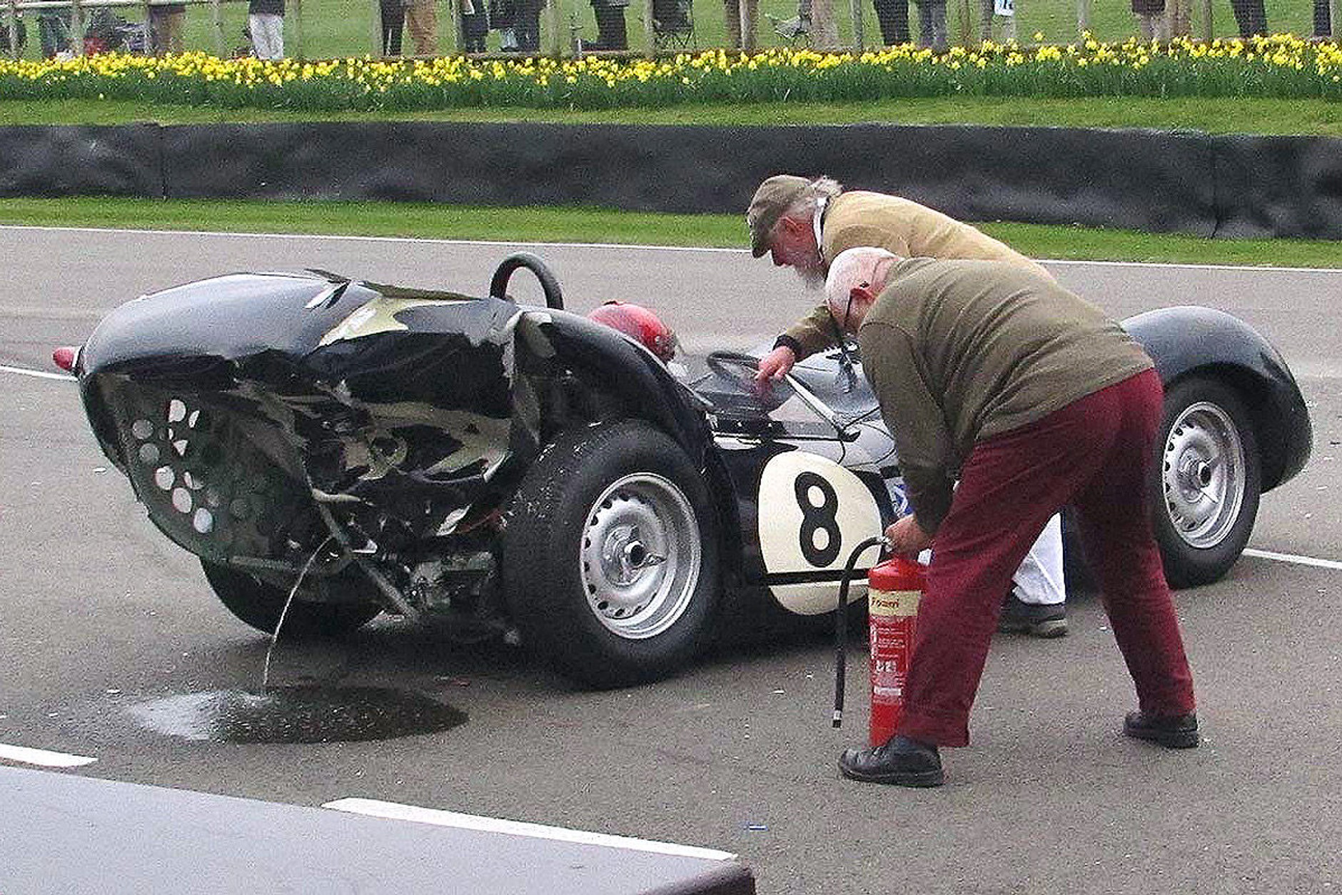 Crash Mercedesa 300 SLS z Jaguarem