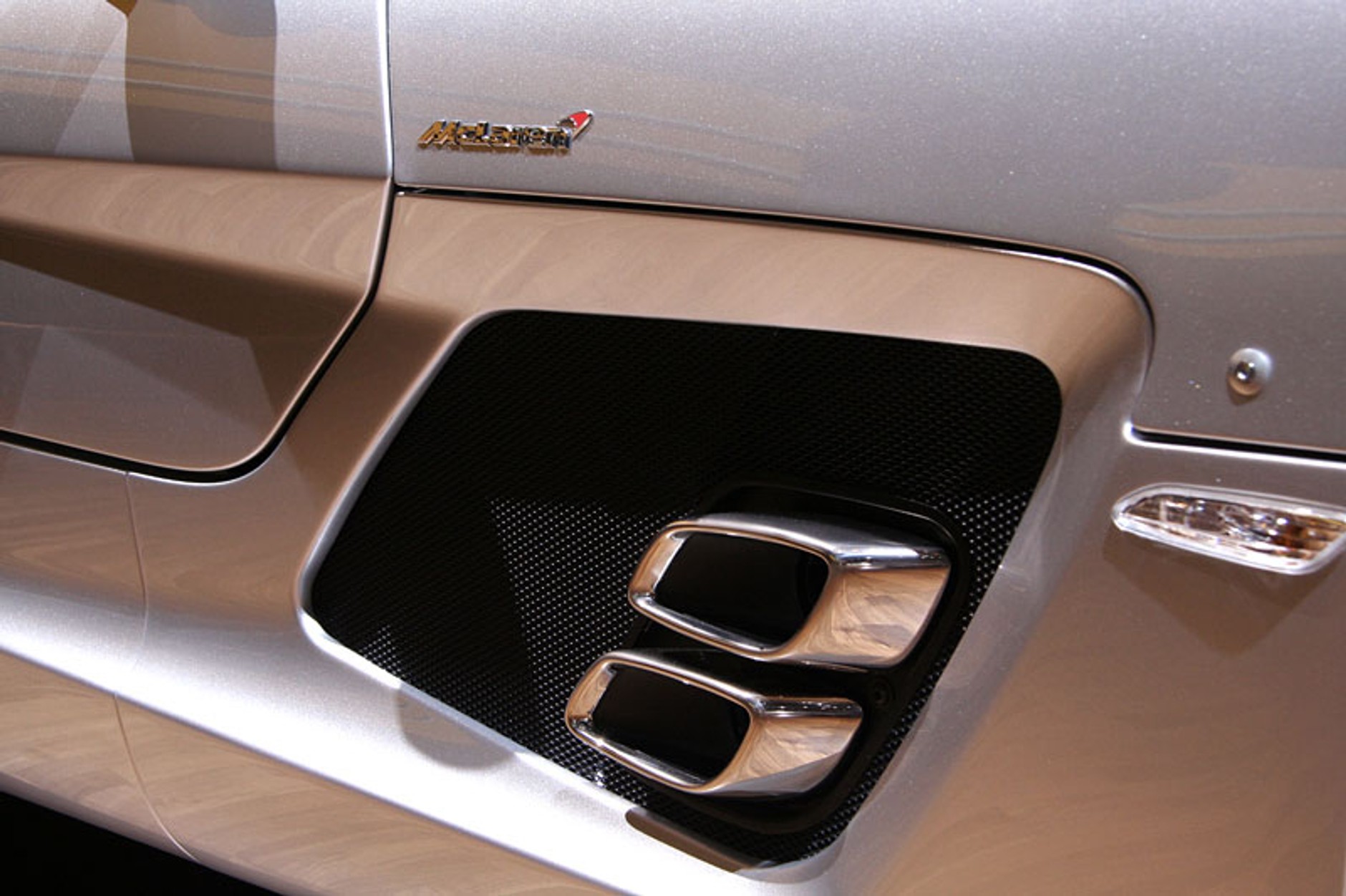 Genewa 2009: parada sportu i tuningu (fotogaleria)