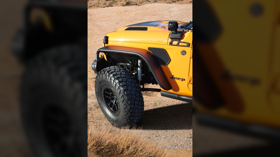 20 Jeep Orange Peelz