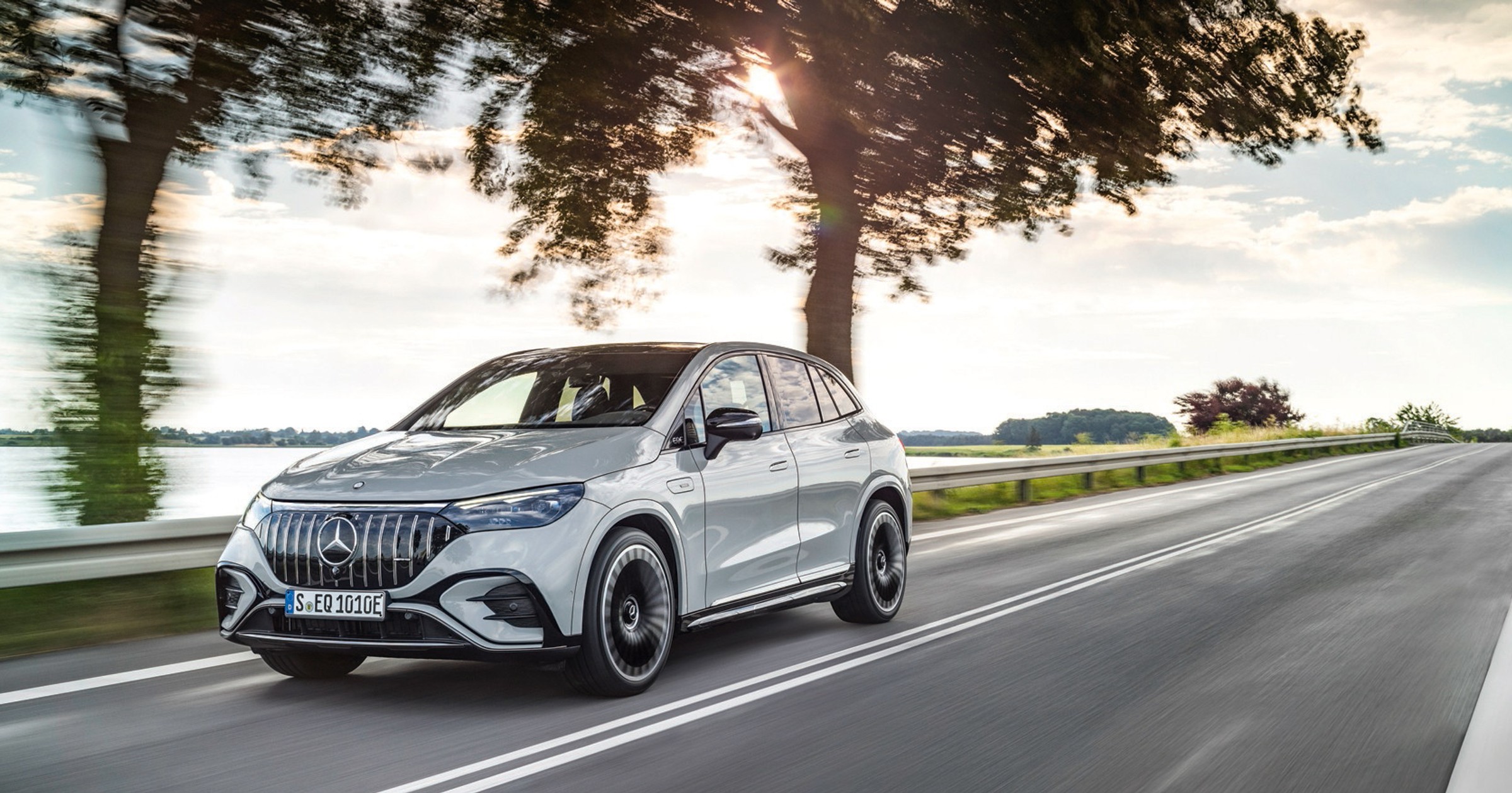 Mercedes EQE SUV