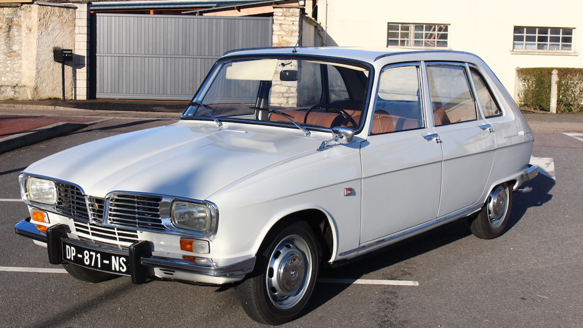 Renault R16
