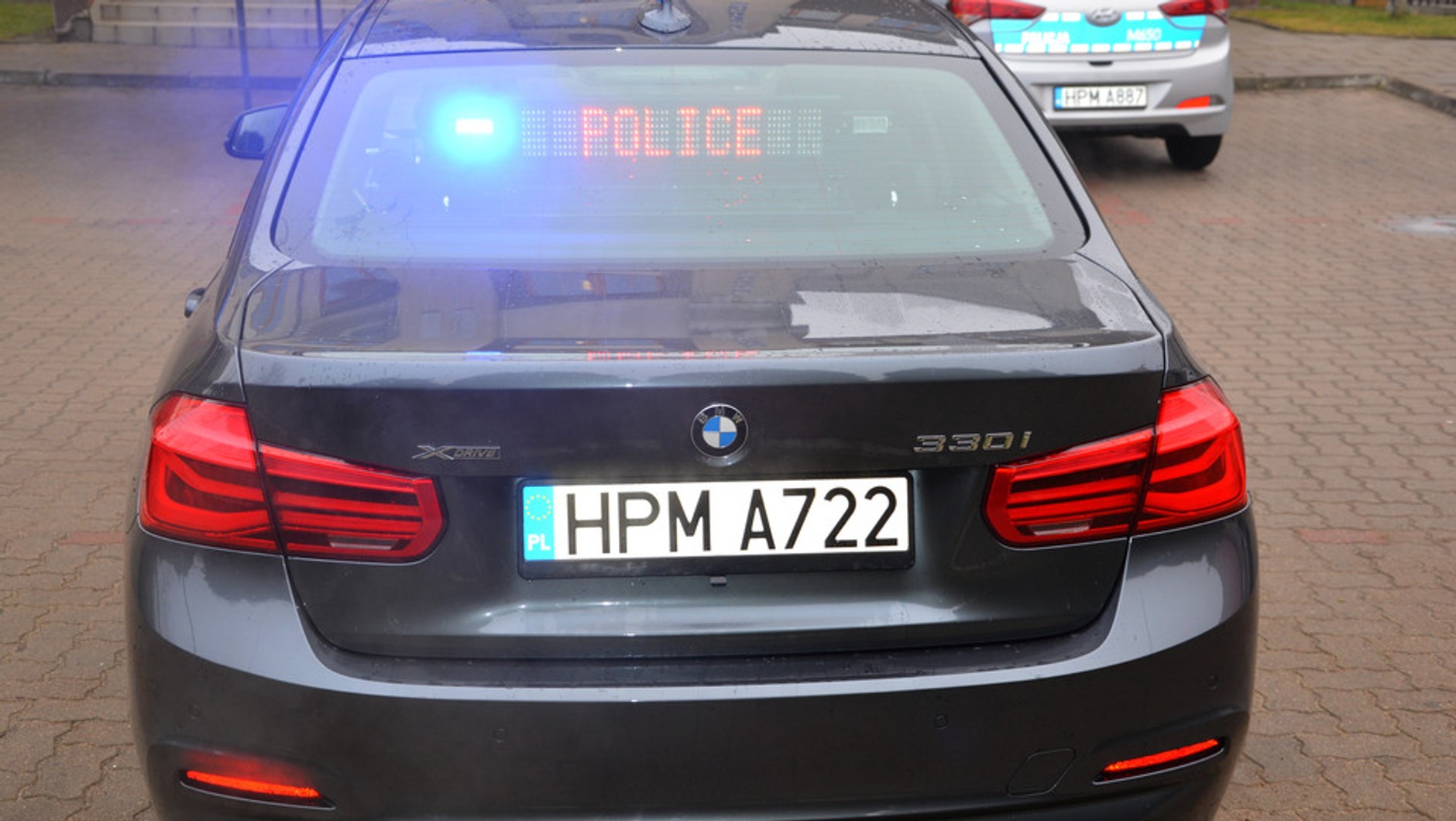 Polska policja od lat używa nieoznakowanych aut marki BMW. 