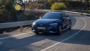 Nowe Audi S3 bez tajemnic. Daje bawić się światłami i latać bokiem