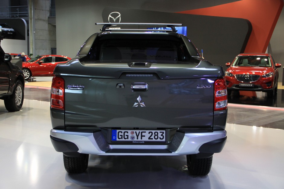 Mitsubishi L200 (Poznań 2015)